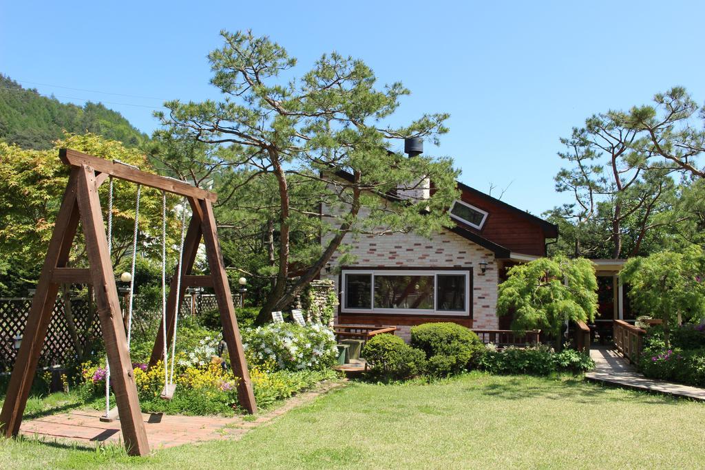 Bench House Villa Пьончан Екстериор снимка