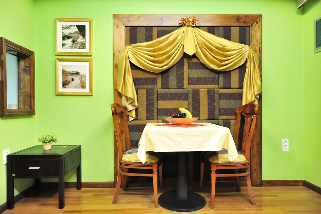 Bench House Villa Пьончан Екстериор снимка
