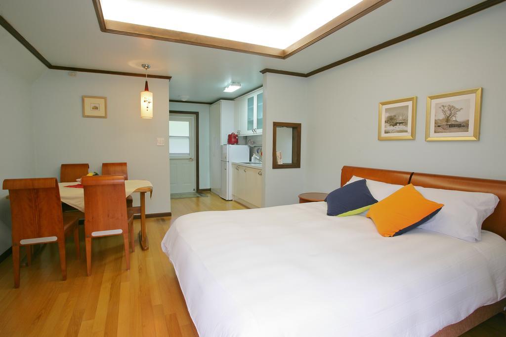 Bench House Villa Пьончан Екстериор снимка